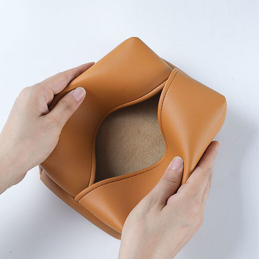 Fantasy solid color leather tissue box large bag desktop tissue box living room napkin box bathroom bedroom bedside table light luxury beige (skin-feeling tissue box)