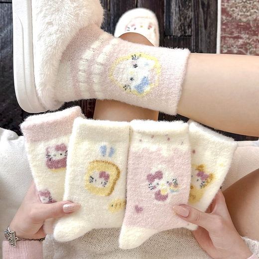 KT cat cute pink socks for women in autumn and winter Australian velvet thickened warm confinement home mid-tube furry sleep socks bubble KT full shop KT love KT polka dots KT one size fits all size 35~40