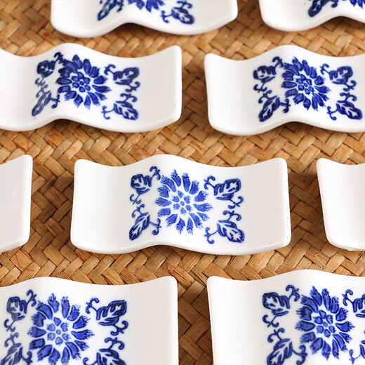 Shop hotel ceramic chopstick holder household chopstick holder dynasty chopstick holder blue and white rhyme porcelain chopstick holder 10 pieces rectangular chopstick holder