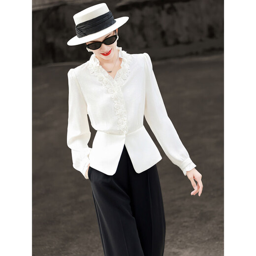 Lancer 2026 early spring new style French romantic style lace splicing acetate long-sleeved V-neck shirt top off-white M