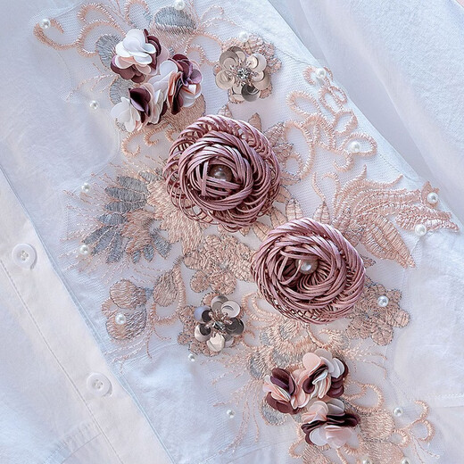 Cypress lapel three-dimensional flower long-sleeved shirt for women 2026 spring new fashion loose temperament shirt