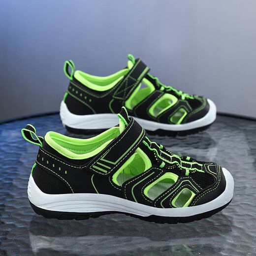 Baotou sandals 2025 summer new non-slip outdoor frame for boys wading sports beach sandals for older children fluorescent green 36