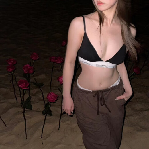 CK deep V push-up no rims simple beautiful back triangle bra sports suit girly underwear outer wear black suit L (120-140Jin Jin equals 0.5 kg)