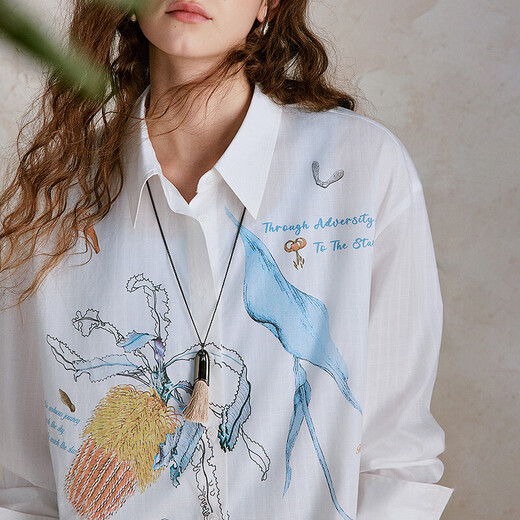 XIRAN (XIRAN) 26th spring style commuter long-sleeved shirt with lyocell print, fresh and artistic loose top, off-white S