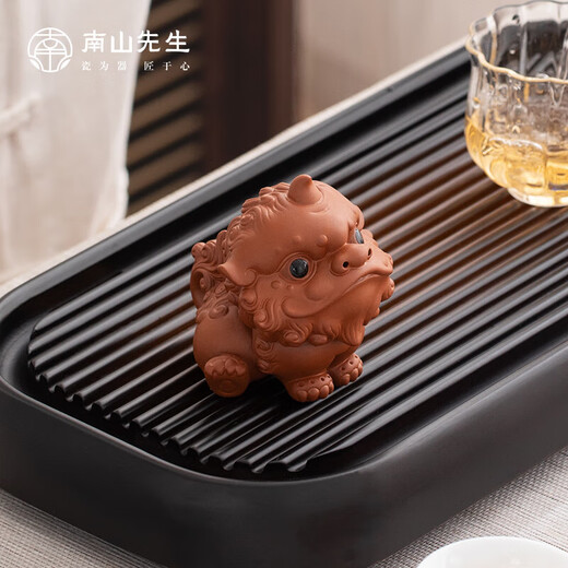 Mr. Nanshan tea set accessories household kung fu tea set purple clay ornaments creative tea table tea play lion awakening tea pet lion awakening tea pet_red clay gift box