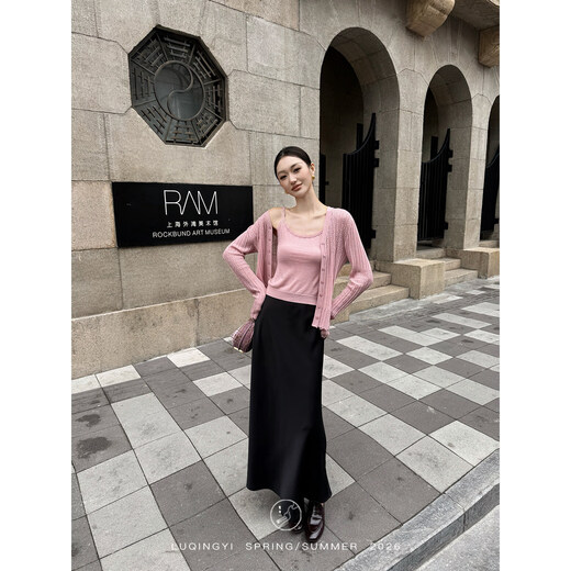 Lu Qingyi original and shy skin-friendly Lyocell knitted cardigan women's spring retro cable hollow camisole navy cardigan S suspender to wear for photos