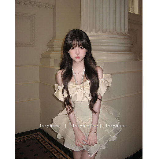 Xiaohongshu hanging neck dress girl's rich girl's birthday dress with bow and diamonds, apricot S