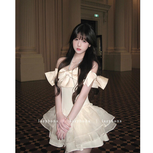 Xiaohongshu hanging neck dress girl's rich girl's birthday dress with bow and diamonds, apricot S