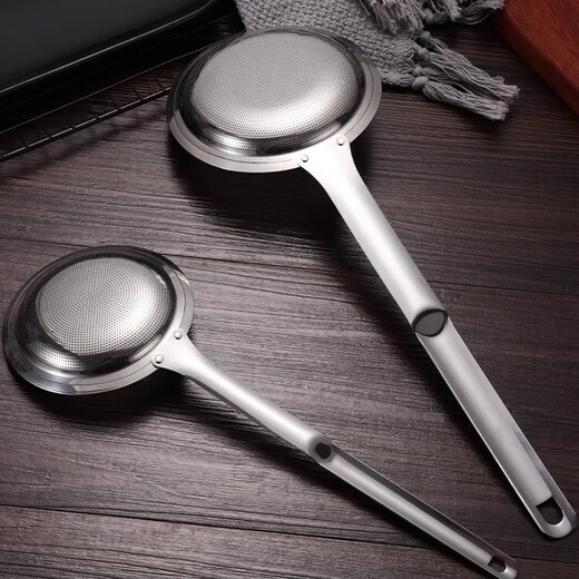 Foaming spoon 304 stainless steel colander household kitchen oil skimming spoon filter sieve hot pot skimming oil separation spoon 304 stainless steel foaming spoon large