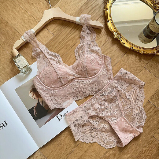 MOXTOC Beautiful Back Bra Women's Wireless Lace Beautiful Back Bra Sexy Luxury Inner Bottoming Vest Black (Bra Underwear) S (70ABC-75A)