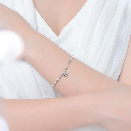 Yuan Shengfu's new PT950 exquisite heart-shaped car flower fashion platinum bracelet women's platinum hand jewelry promotion 5.60 grams length 16-18cm adjustable