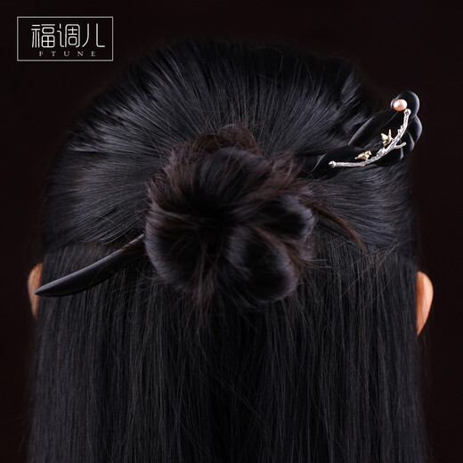 Fu Tiaoer's handmade silver magpie climbing the plum branch design is a happy hairpin for women in ancient style Hanfu niche hairpin Valentine's Day gift 1