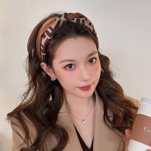 Xiang Wan Hairband Hairpin Color Matching Hairband Women's Face Wash Headband Retro Style High Skull Headband Outdoor Hair Accessories Crushed Hairpin