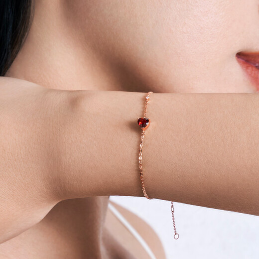 Chow Tai Fook ENZO 18K gold garnet diamond love bracelet gift 17.5cm EZV8583