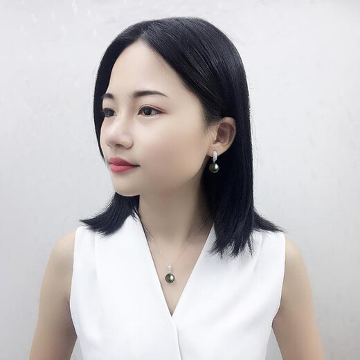 Mohs Tahitian black pearls and malachite green pendant, seawater pearls, necklace, 18K gold diamond, perfect round, flawless and bright style, malachite green 13-14mm