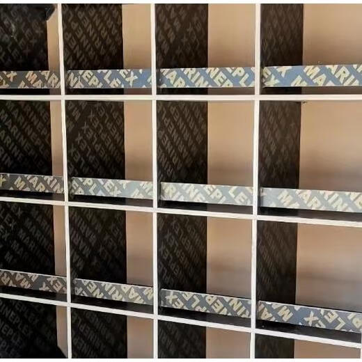 Pigeon nest box assembled pigeon nest carrier pigeon combination nest box racing pigeon breeding matching cage wooden balcony pigeon furniture household 1.5 meters wide 1.5 meters high 25 grid with back panel