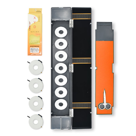 Zhenyou three-layer multi-functional fish float box set float box comes with 4 tied finished main line sets + 5 sets of sub-line hooks and fish hooks