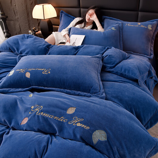 Mengyan MENGYAN new autumn and winter thickened and warm four-piece set, type A baby velvet fabric, comfortable to sleep naked, machine washable quilt cover, Alyssa-Bentley blue bed sheet, 1.5 meters (quilt cover 200*230cm)