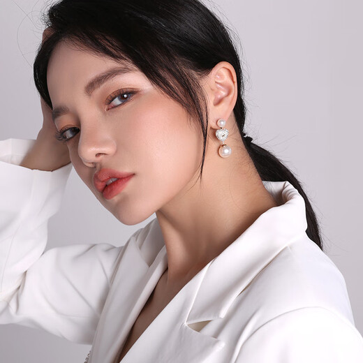 Qlady Love Tassel Earrings Feminine High-end Silver Needle Earrings 2025 New Light Luxury Earrings Birthday Gift