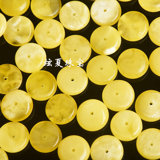 Dazzling summer natural raw mineral beeswax spacer gasket amber beeswax Buddha head inscription play bracelet accessories bodhi DIY accessories beeswax spacer diameter about 8 mm single piece