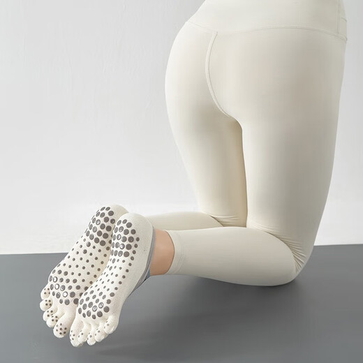 Suican q Yoga Socks Toe Socks Split-toe Floor Socks Indoor Fitness Non-Slip Shock Absorbing Pilates Women's Boat Socks Toe Socks White One Size (35-40)