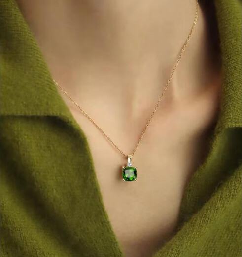 COASZE 18K gold emerald sugar cube necklace green gemstone diopside clavicle chain for girlfriend 18K gold green gemstone diamond necklace