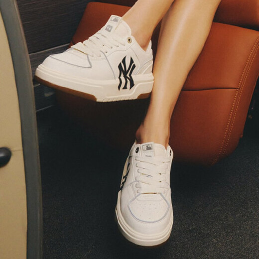 Major League Baseball (MLB) shoes for men and women, NY New York Yankees baseball sports thick soles, increased breathability, low-top sneakers, casual shoes for seniors 3ASXCA12N-50WHS/recommended to go up half a size 41 260/one size smaller