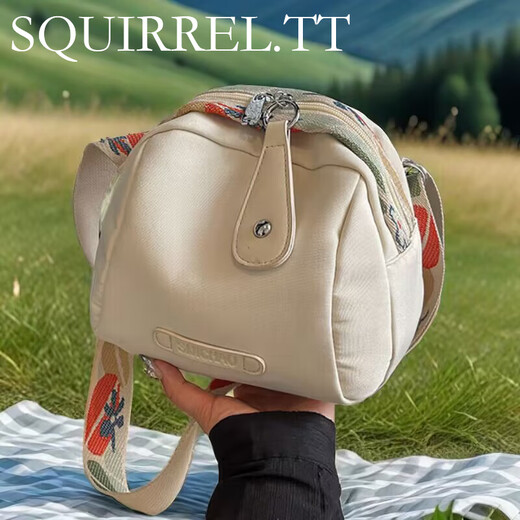 松团团 SQUIRREL.TT女包帆布2025新款贝壳包单肩包斜挎包包休闲运动旅行徒步挎包布包 白色