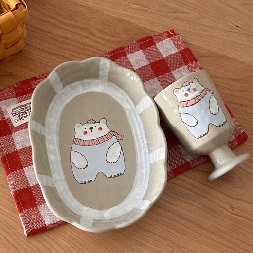 Dog bowl, cat bowl, ceramic cartoon, cute dog food bowl, rice bowl, snacks, water bowl, large capacity, anti-black chin, not easy to knock over, bear, cup not included, M size 21.5*15.5*5cm