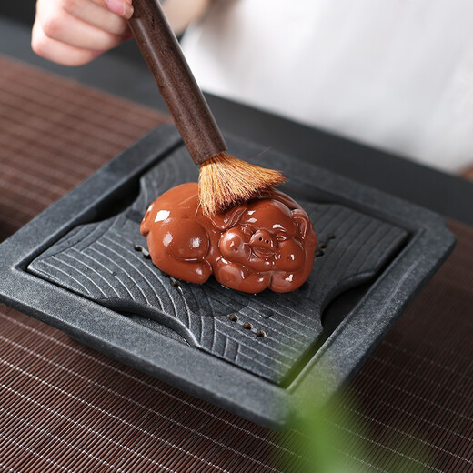 Yuxuan purple sand tea pet ornaments blessed pig handmade can raise tea and play tea art piglet fortune tea tray tea worm tea with blessed pig-red mud