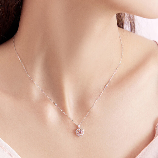 Chow Tai Fook SOINLOVE Love Laurel 18K Gold Morganite Diamond Necklace Clavicle Chain VV243