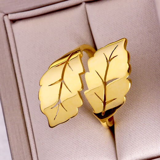 Titanium steel niche design cold style hollow maple leaf ring for women new style temperament high-end ring original trendy hollow maple leaf ring (A528)