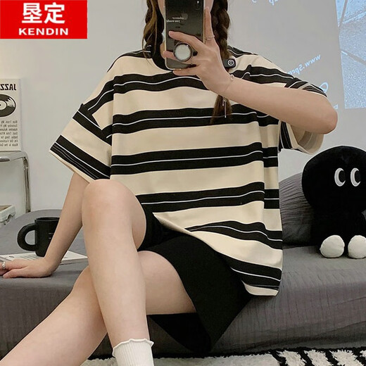 KLEINGEN (KENNTER) 2024 Neuer Pyjamas für Frauen neue Sommer -Cartoon -Shorts Kurzfilme im Sommer Internet -Promi -Stil Frauen -Heimkleidung Set 679 5xl