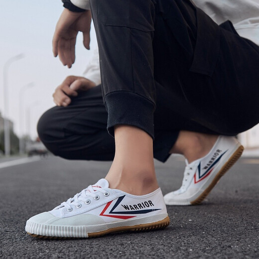 Huili-Schuhe für Sportuntersuchung der Schüler Untersuchung von Leichtschuhen niedriger Top nicht rutschfestes Soft Sohle Mittelschule Aufnahmeprüfung Schuhschuhe Jogging Schuhe Kampfsportschuhe Stehen Weitsprungschuhe weiß 42 Größe ist zu groß/Bedürfnis, eine Größe klein zu bekommen