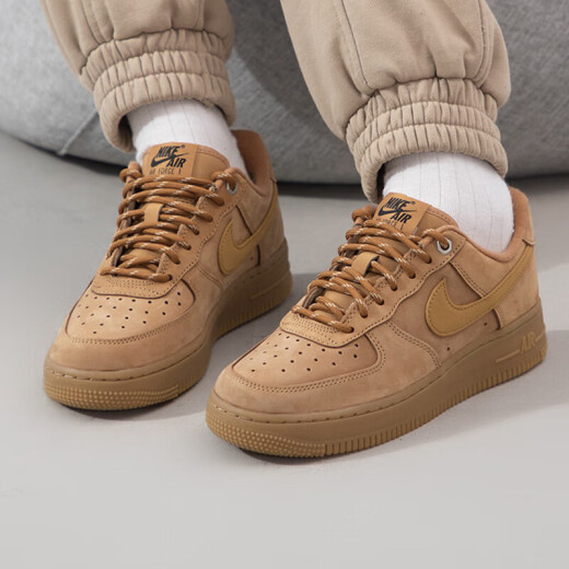 耐克（NIKE）女鞋2025春季新款AIR FORCE 1空军一号AF1小麦色休闲运动板鞋 FZ7372-200 35.5