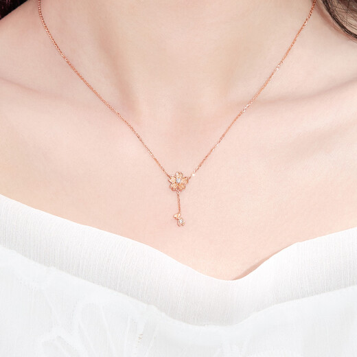 Lukfook Jewelry DearQ 18K gold cherry blossom diamond necklace set with extension chain for gift DQ31538 38cm - total weight 1.42 grams