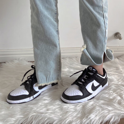 Nike NIKE sports shoes for women cushioning DUNK LOW sports shoes spring and summer black and white panda CW1590-100 39