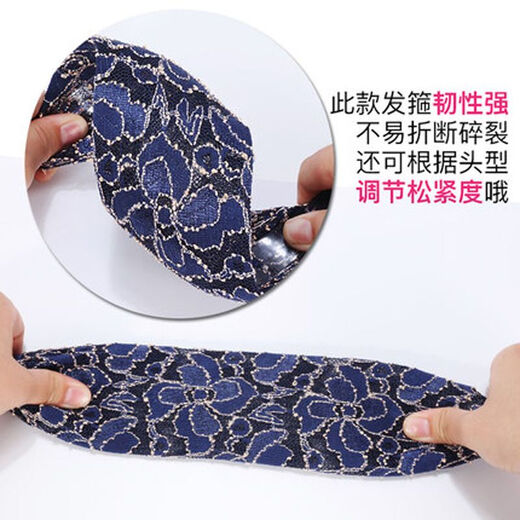 Sarala's wide hairpin to cover white hair. Thin and ultra-wide hairband. Hairband to cover white hair. Headband to cover white hair. Dark brown color in the middle.