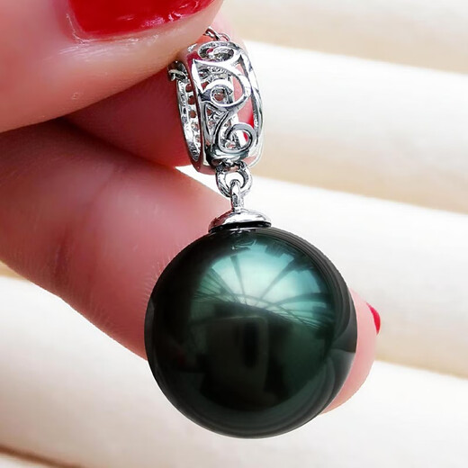 Mohs Tahitian black pearls and malachite green pendant, seawater pearls, necklace, 18K gold diamond, perfect round, flawless and bright style, malachite green 13-14mm