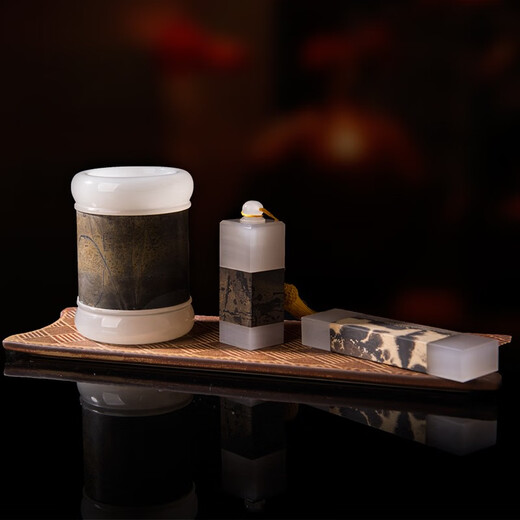 Three jewels in the study, jade seal, study ornaments, pen holder, ruler, office desktop decoration crafts, custom collection of books, calligraphy and painting, seal carving, name engraving, square private elder teacher, gift seal (engraving required, please contact customer service to pay the engraving fee)