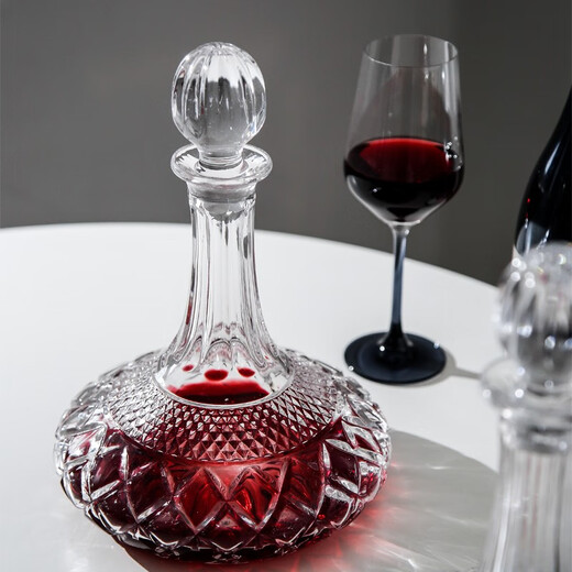 DWIGHT (DWIGHT) high-end light luxury crystal glass red wine decanter household with lid wine quick wine divider pouring wine bottle wine set Brilliant model with lid decanter 1.2L + gift box