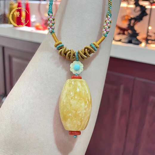 Xuanxia with certificate natural raw stone polished Russian beeswax pendant women's amber clavicle chain pendant girlfriend gift