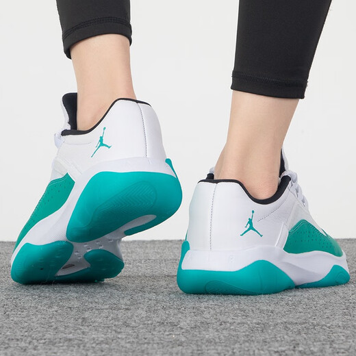 Nike (Nike) Shoes Women's Air Jordan 11 Low AJ11 AJ11 BAJO PASADO DE PASTURA ROSE PODVO NEGRO DV2629-103 White Green 37.5