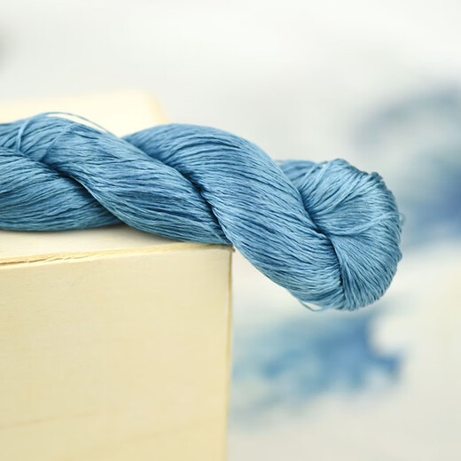 Other embroidery craftsmen No. 118 mulberry silk thread large Suzhou embroidery entangled velvet handmade embroidery thread embroidery thread ink blue embroidery thread No. 3 5 small