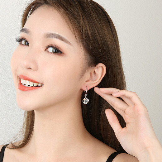 Jianlu four-leaf clover silver earrings for women, elegant long earrings, high-end earrings, birthday gifts for girlfriend and mother, four-leaf clover silver earrings, certificate