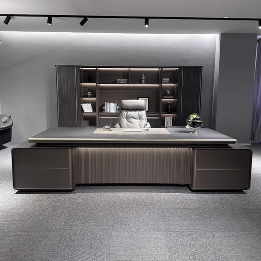 Qiheng (XIIBLC) simple and modern president desk boss desk office desk high-end light luxury executive desk with lights 2.4 meters boss desk (double cabinet with lights)