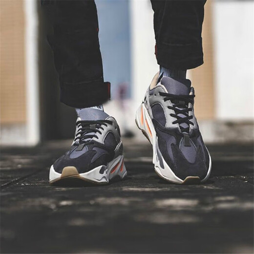 阿迪达斯（adidas）男女鞋 Yeezy 700 Runner Boost侃爷椰子老爹复古限量跑步鞋 FV9922 磁铁 700 44