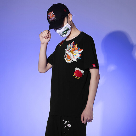 T-shirt à manches courtes Panda Street Panda pour hommes et femmes Brand de mode Summer Chinois Broidered Cotton Cotton Loose Casual Men's National Trend Couple T-shirt T694 Black 2xl Code (recommandé 156-170Jin [Jin est égal à 0,5 kg]))