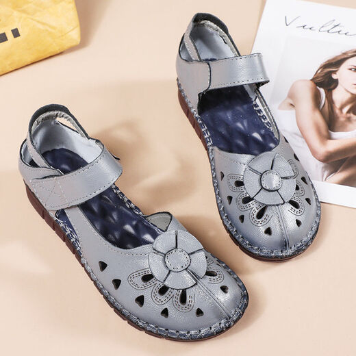 
Mac Jabags real soft leather mother shoes bag toe sandals for women in summer flat sole comfortable soft sole non-slip elderly beef tendon sole middle-aged and elderly women 9905 blue 35