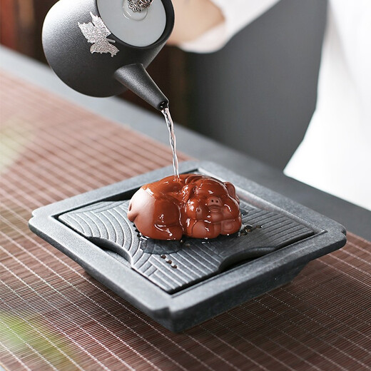 Yuxuan purple sand tea pet ornaments blessed pig handmade can raise tea and play tea art piglet fortune tea tray tea worm tea with blessed pig-red mud